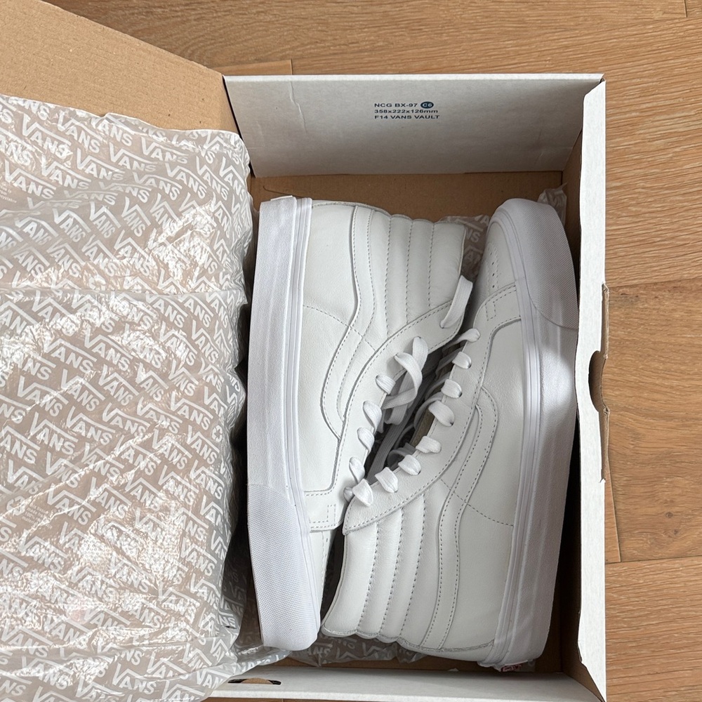 NIB Vans Vault Sk8-Hi Lx White Leather Shoes Sz 10 - Picture 7 of 7